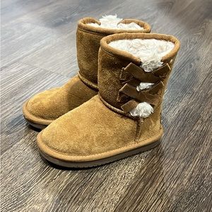 Toddler Girl Koolaburra Uggs Size 8
